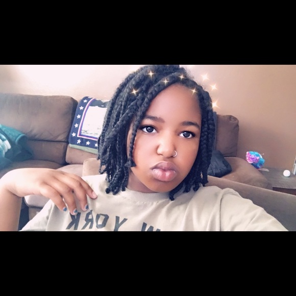 Meet your Posher, Talina - Picture 1 of 1